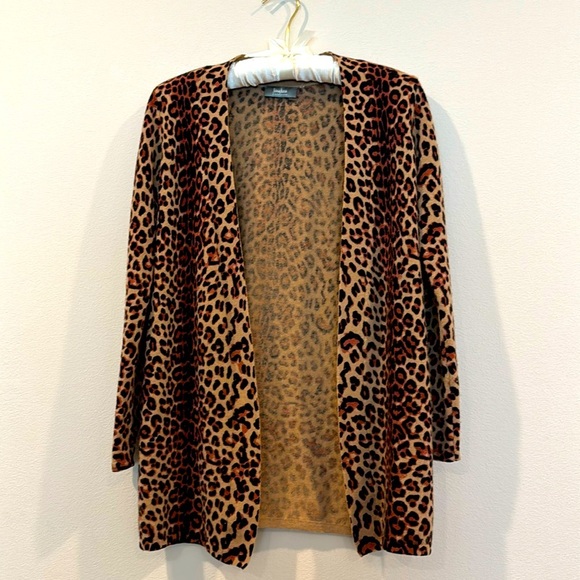 Neiman Marcus cashmere cardigan - Picture 1 of 4